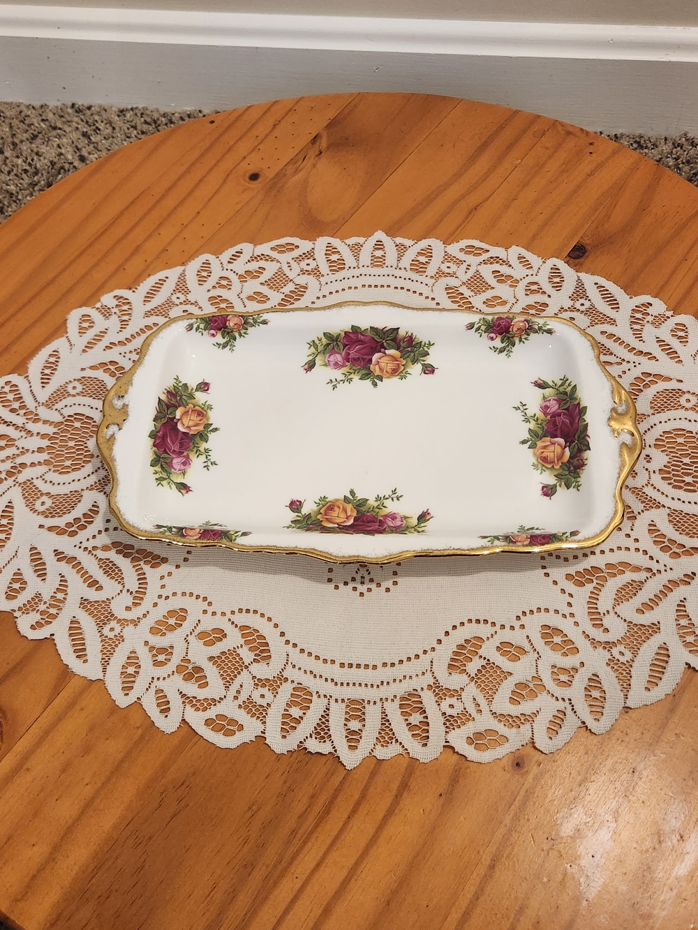Royal Albert Old Country Roses Large Sandwich Tray 11.5" X 7"